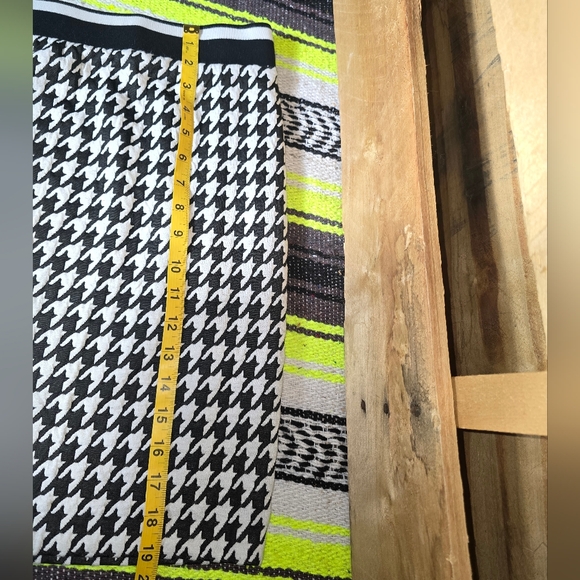 Houndstooth Black and White Skirt Size:L - Picture 4 of 6